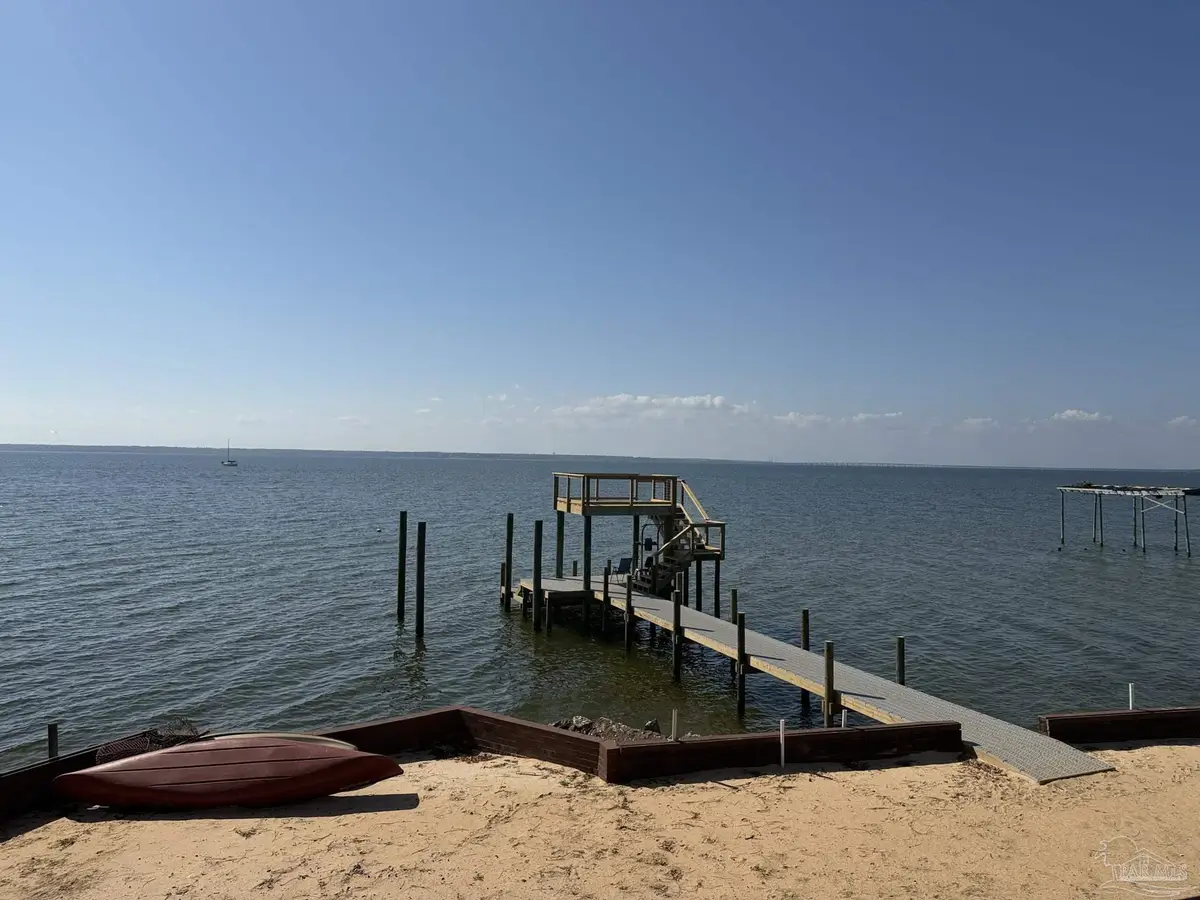 889 Dolphin Rd, Milton, FL 32583 - #1