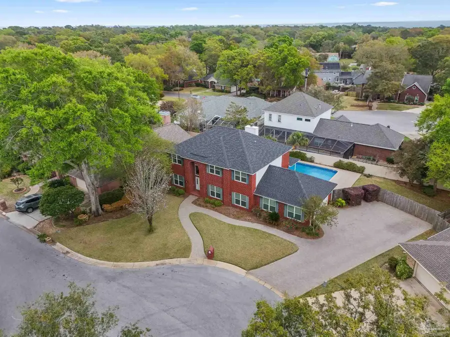 3341 Berkshire Ct, Pensacola, FL 32504 - #2