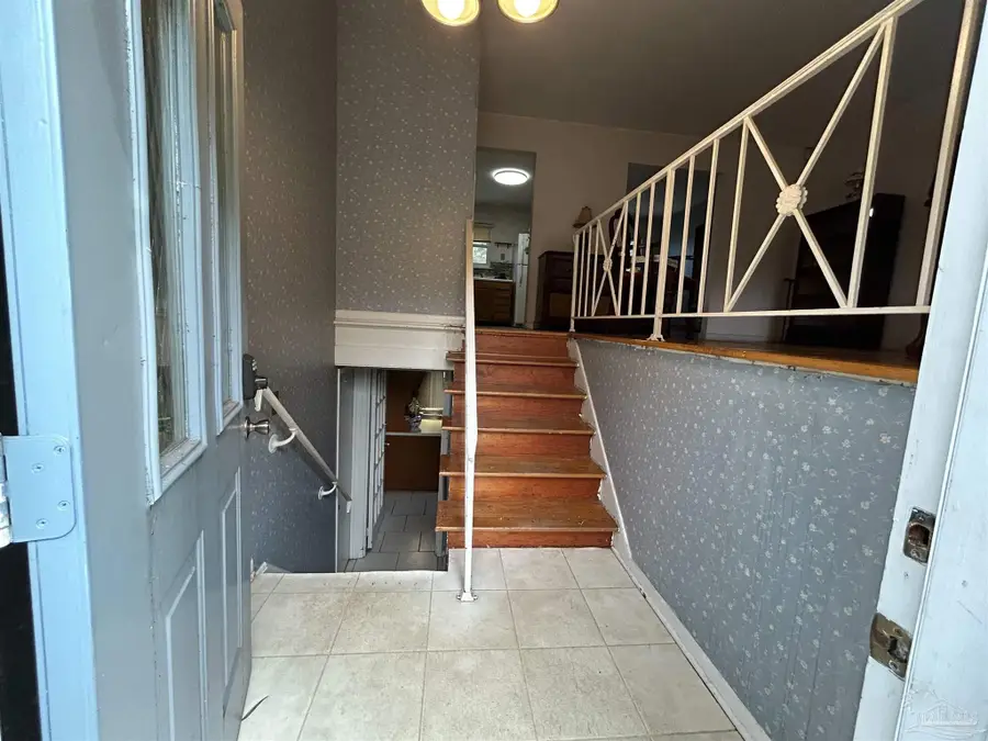 531 Chadwick St, Pensacola, FL 32503 - #2