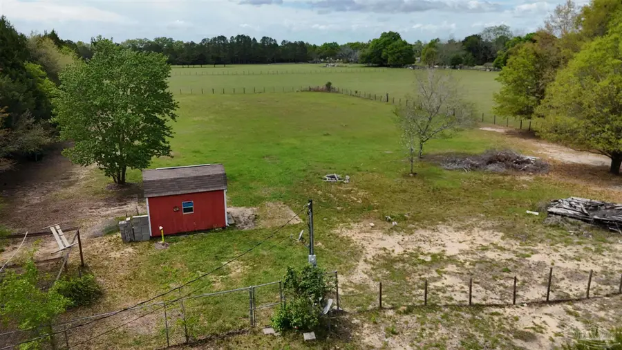 8149 Tacos Ln, Milton, FL 32570 - #2