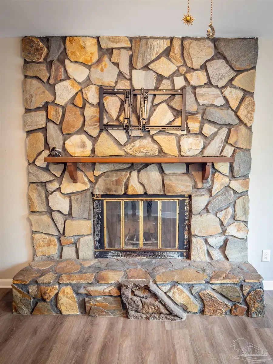 911 Springbrook Ave, Pensacola, FL 32505 - #2