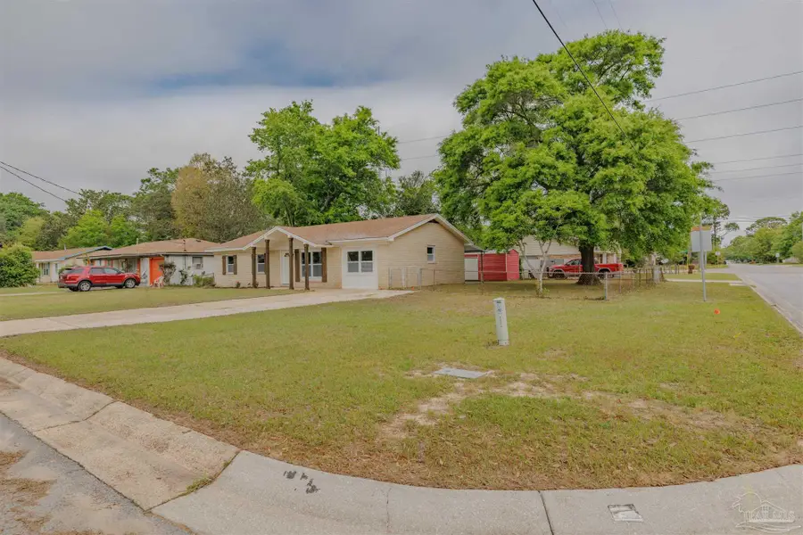 2080 Elaine Cir, Pensacola, FL 32504 - #2