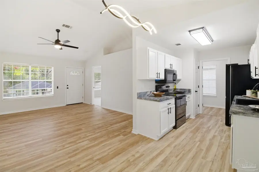 5327 Overbrook Dr, Milton, FL 32570 - #3