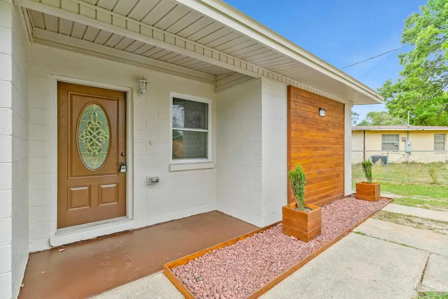 919 Crystal Springs Ave, Pensacola, FL 32505 - #2