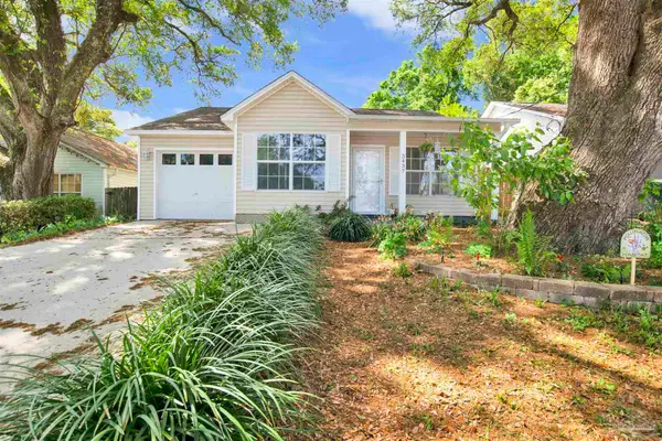 3437 Riverside Dr, Pensacola, FL 32514