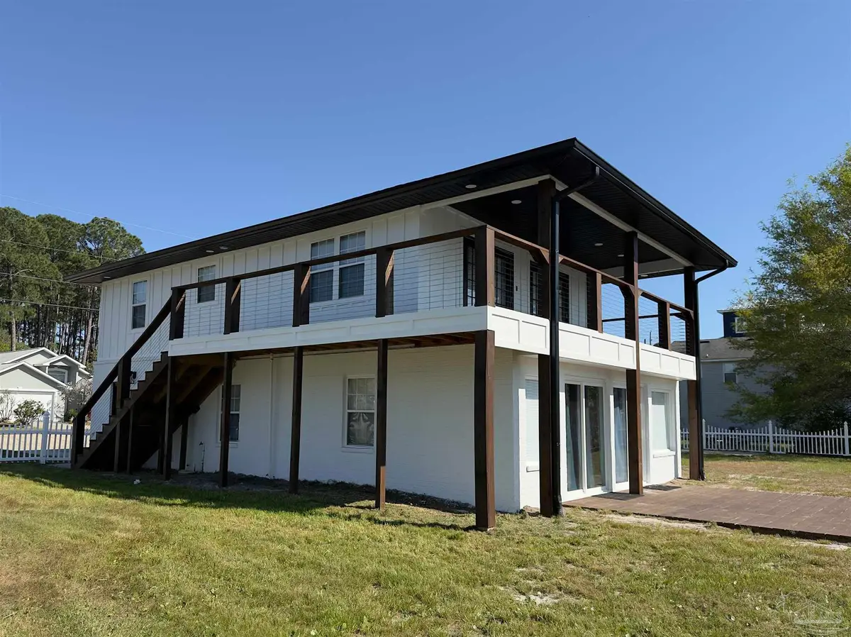 1613 Stanford Rd, Gulf Breeze, FL 32563 - #1