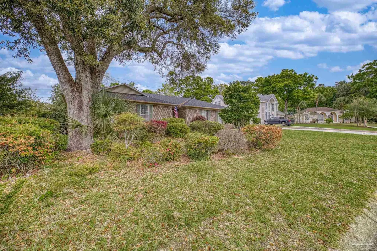 10666 Macgregor Dr, Pensacola, FL 32514 - #1