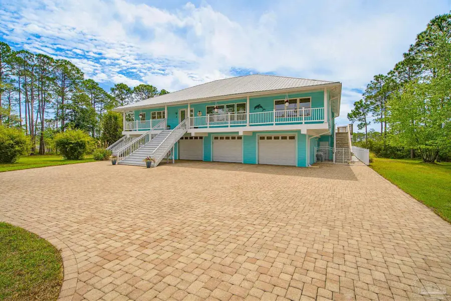 3336 Mills Bayou Dr, Milton, FL 32583 - #3