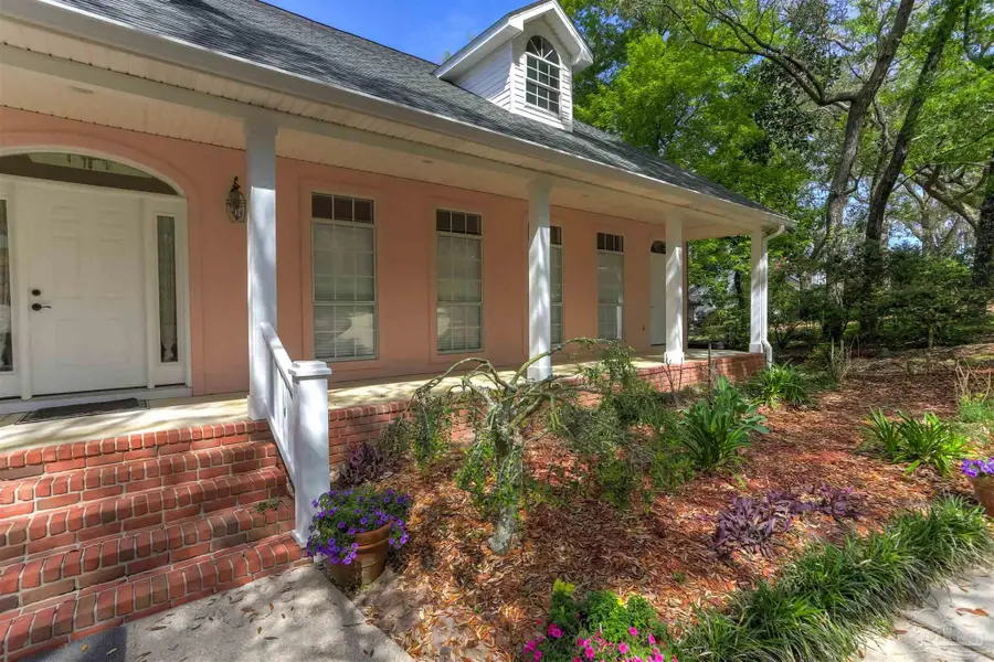 4150 Menendez Dr, Pensacola, FL 32503 - #3