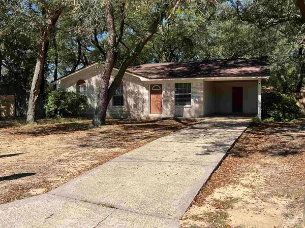 4930 La Ceiba Dr, Pensacola, FL 32526