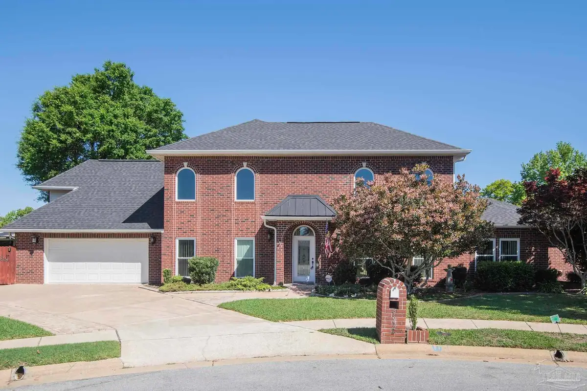 5922 Hermitage Dr, Pensacola, FL 32504 - #1