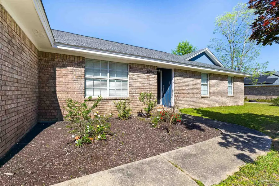 6059 Gillette Dr, Milton, FL 32570 - #3