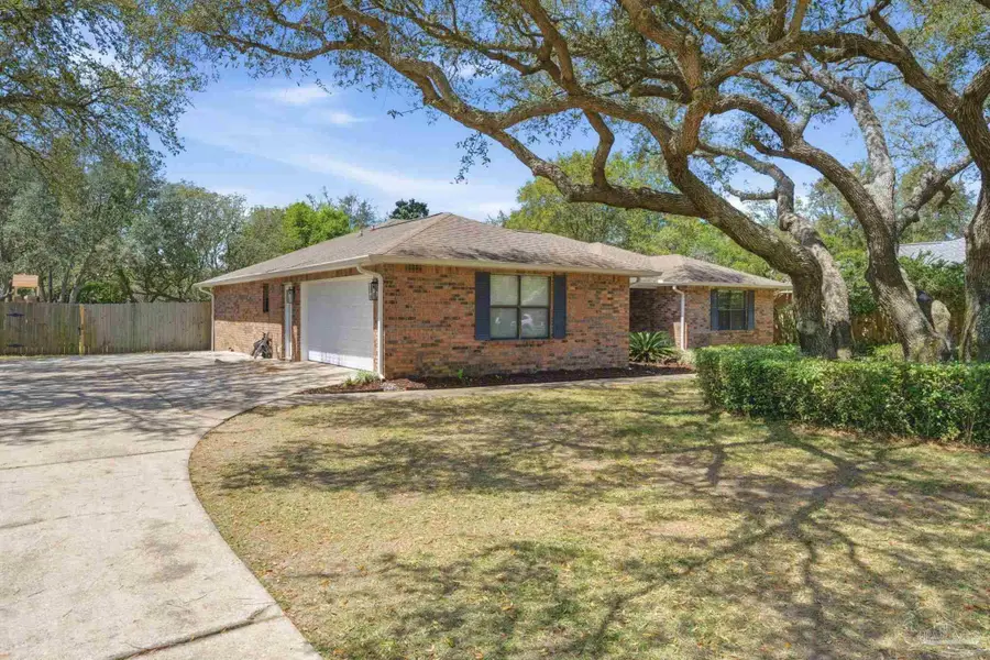 2569 Cypress Point Cir, Navarre, FL 32566 - #3