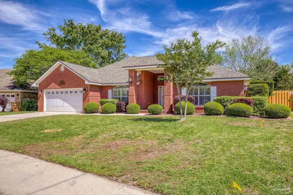 1648 Woodlawn Way, Gulf Breeze, FL 32563