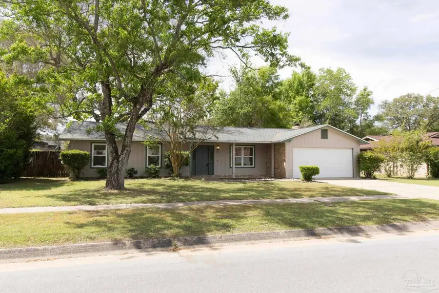 6945 Falcon Dr, Pensacola, FL 32526 - #2