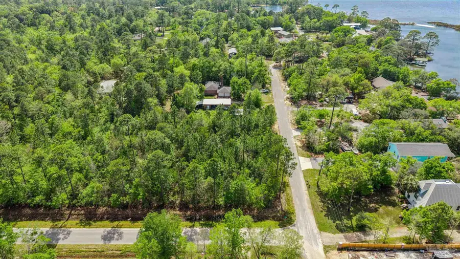 Tanbark Dr, Milton, FL 32583 - #3