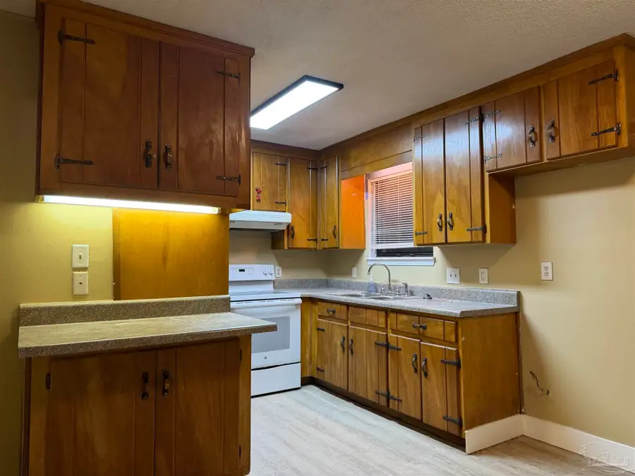 6635 Wesdon Ct, Milton, FL 32570 - #3