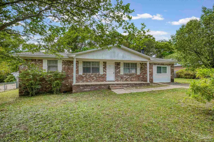 2911 Baronne St, Pensacola, FL 32526 - #2