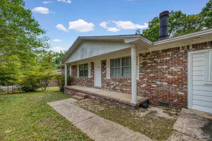 2911 Baronne St, Pensacola, FL 32526 - #3