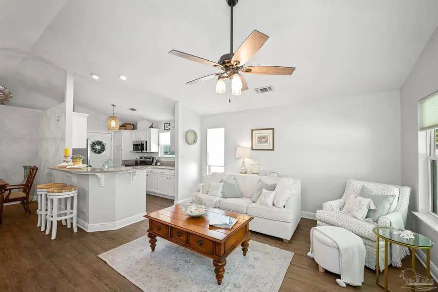 5912 N Bay Point Dr, Pensacola, FL 32507 - #3