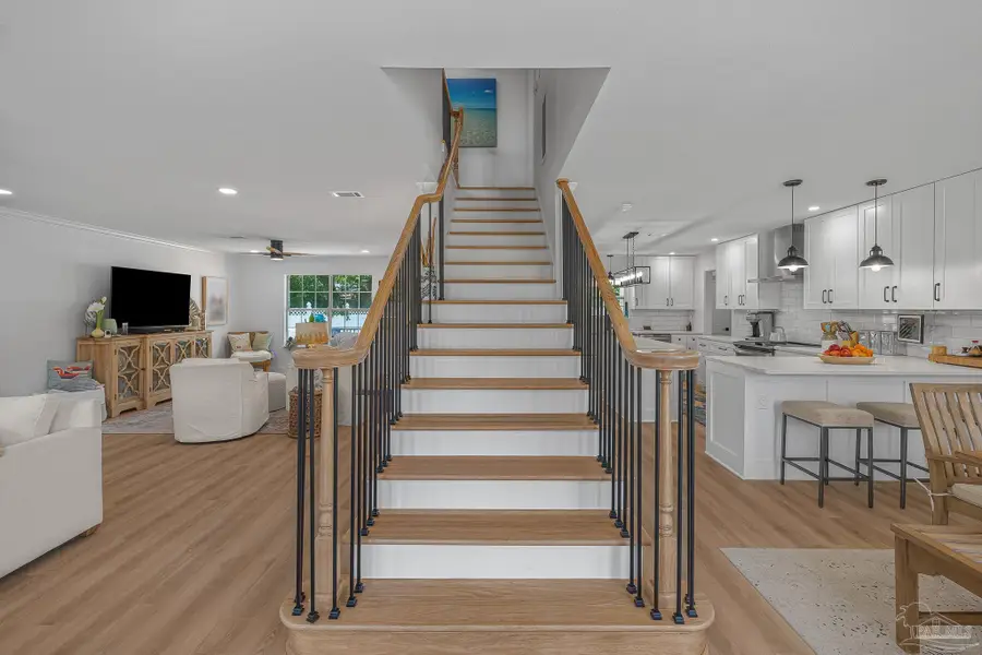 124 Norwich Dr, Gulf Breeze, FL 32561 - #3