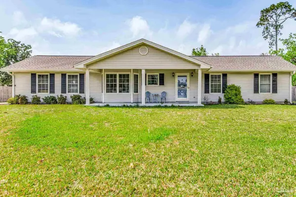 5272 Choctaw Ave, Pensacola, FL 32507