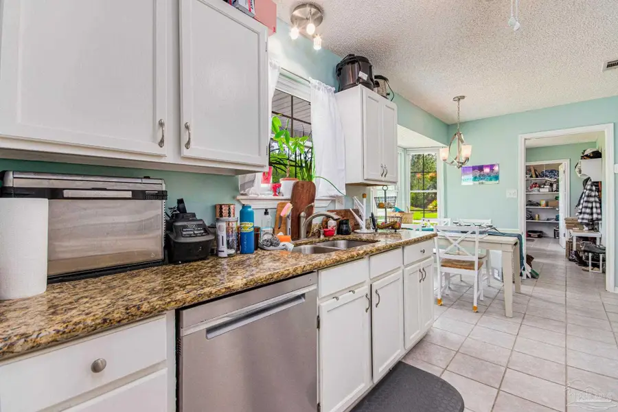 5272 Choctaw Ave, Pensacola, FL 32507 - #2