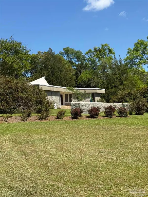 5516 Molino Rd, Molino, FL 32577