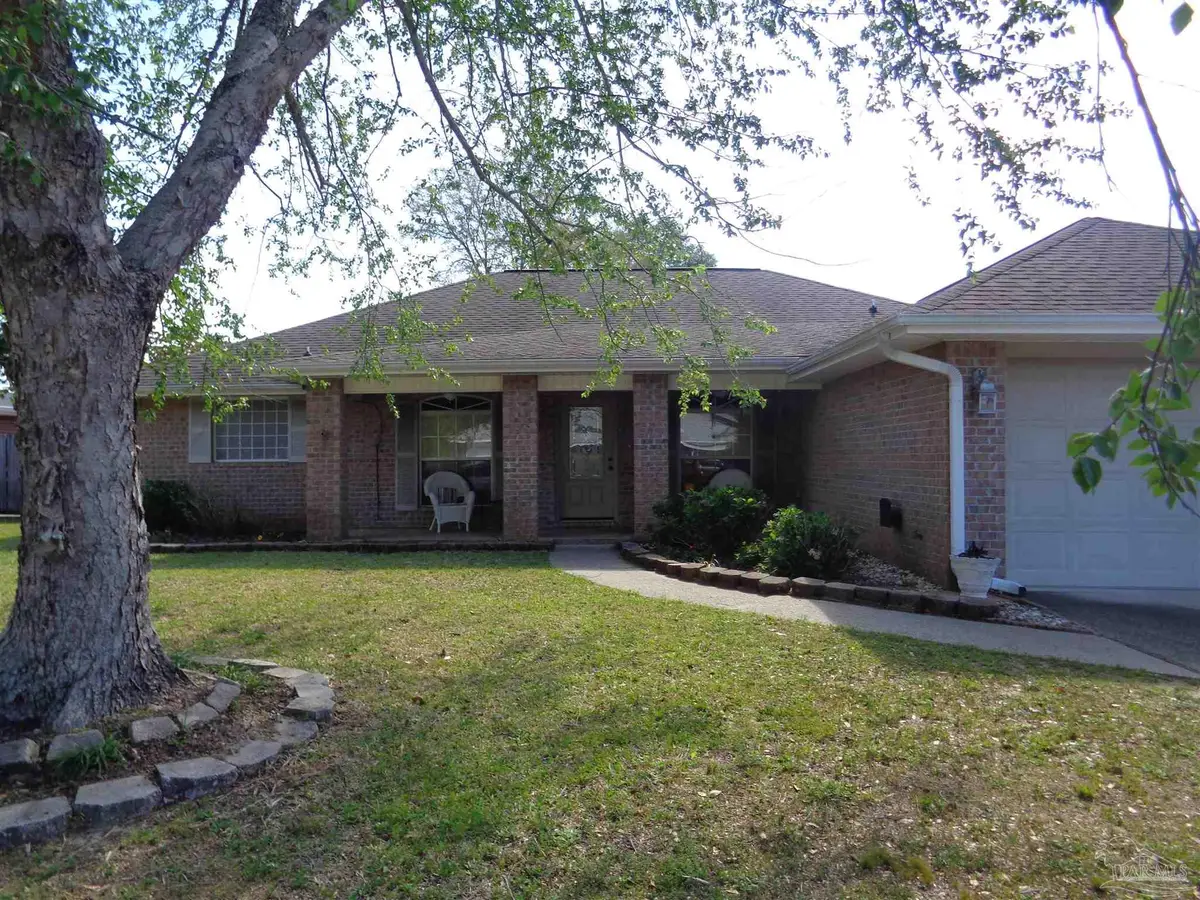 3984 Holleyberry Ln, Milton, FL 32583 - #1