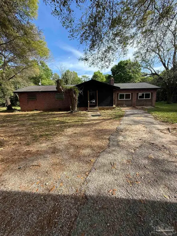 123 Hancock Ln, Pensacola, FL 32503