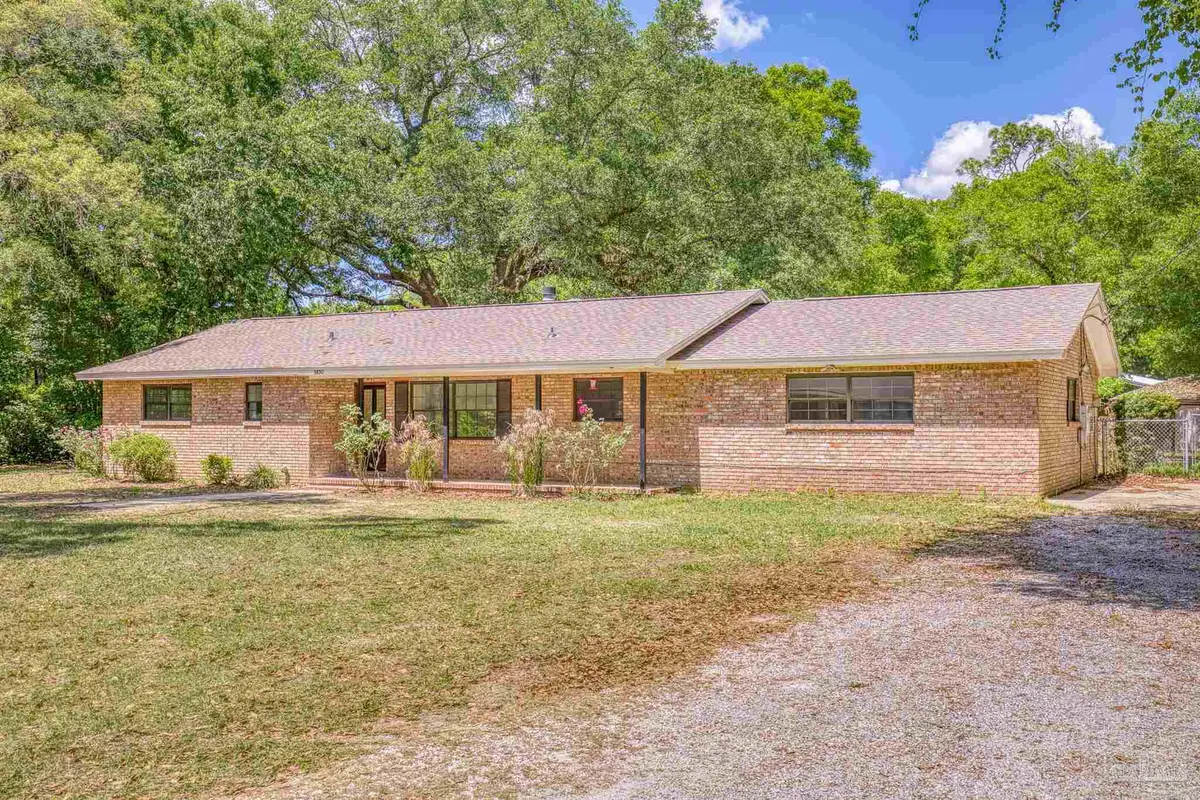 5850 Ironwood Rd, Milton, FL 32583 - #1