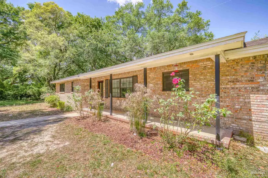 5850 Ironwood Rd, Milton, FL 32583 - #2