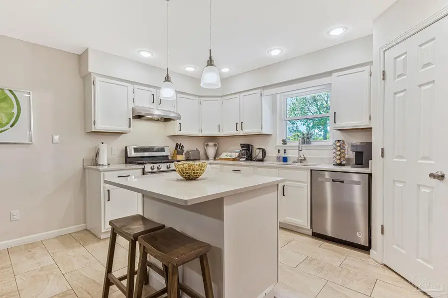 1433 Little Creek Dr, Pensacola, FL 32506 - #2