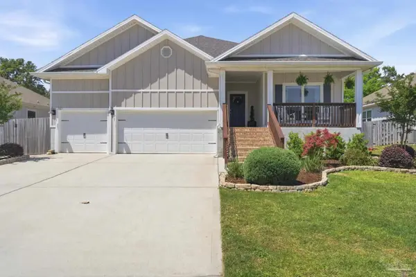 1567 Amaya Ln, Gulf Breeze, FL 32563