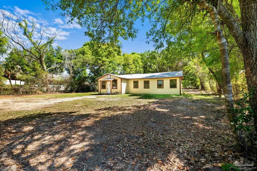 2403 E Johnson Ave, Pensacola, FL 32514 - #3