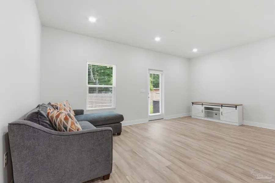 7174 Village Ln, Pensacola, FL 32504 - #3