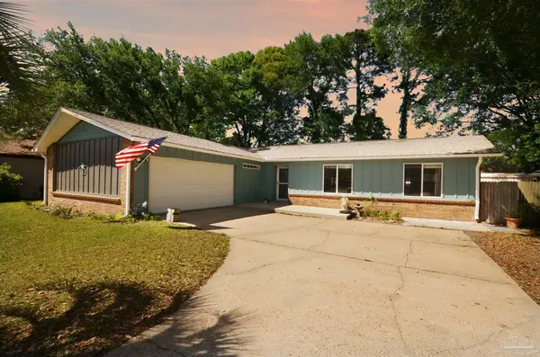 2558 Amberjack Ct, Pensacola, FL 32526