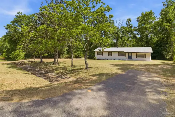 10501 Hwy 97 A, Mcdavid, FL 32568