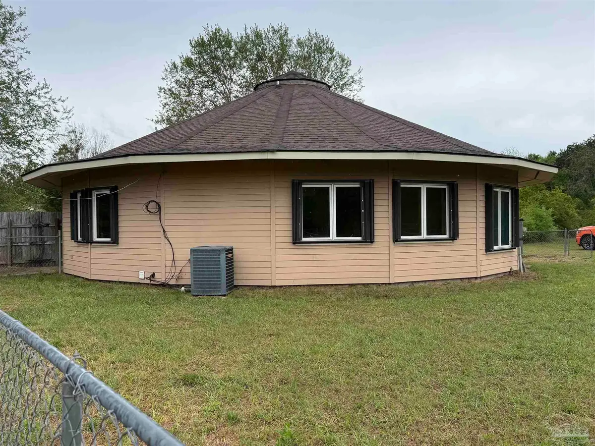 11307 Boundary Line Rd, Milton, FL 32583 - #1