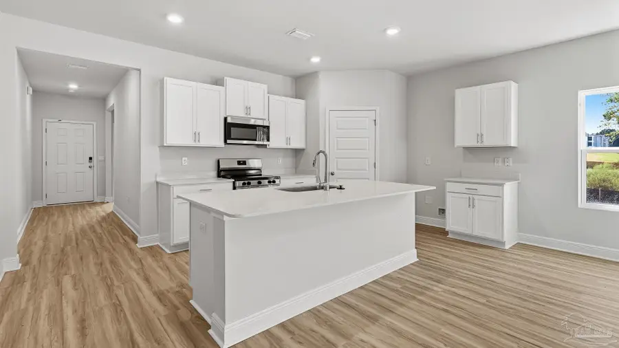 8063 Fox Hunt Dr, Milton, FL 32583 - #2