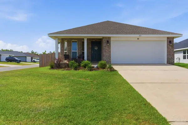 601 Sand Pine Rd, Cantonment, FL 32533