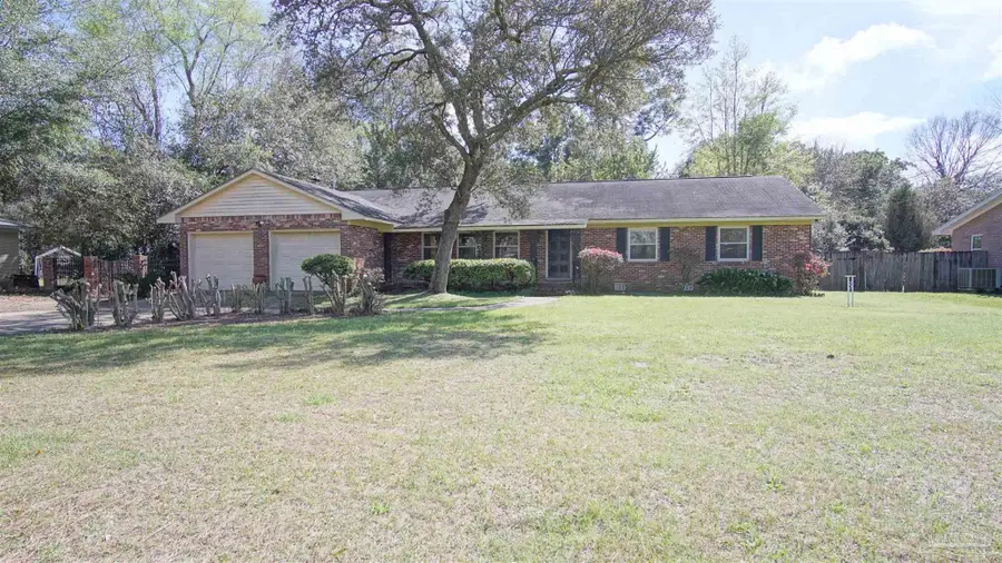 1019 E Burgess Rd, Pensacola, FL 32504 - #2