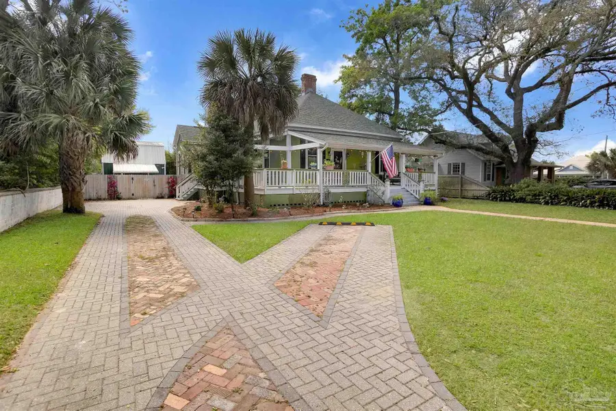 913 E Lloyd St, Pensacola, FL 32503 - #3