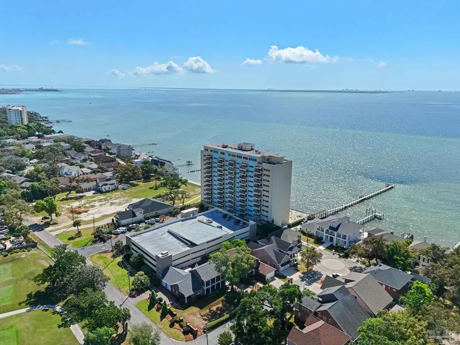 825 Bayshore Dr, Pensacola, FL 32507 - #2
