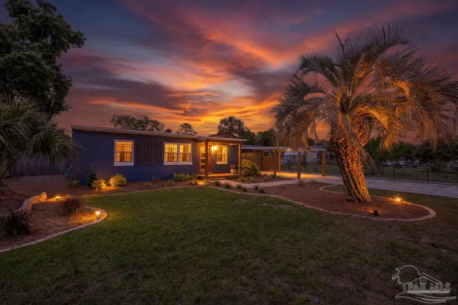 608 Edgewater Dr, Pensacola, FL 32507 - #2