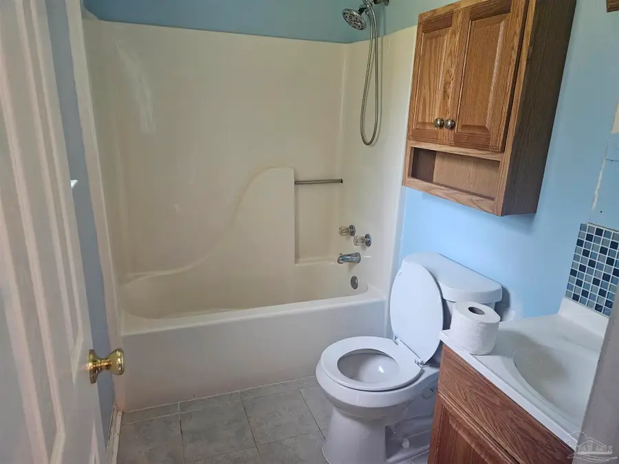 4915 Tulip Dr, Pensacola, FL 32506 - #3