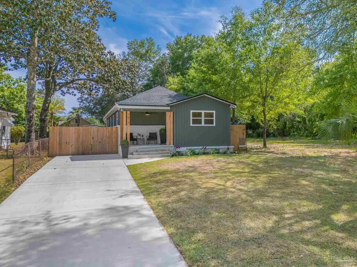 1613 E Desoto St, Pensacola, FL 32501 - #1