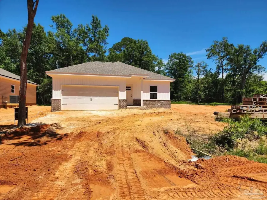 3028 N 11th Ave, Milton, FL 32583 - #2