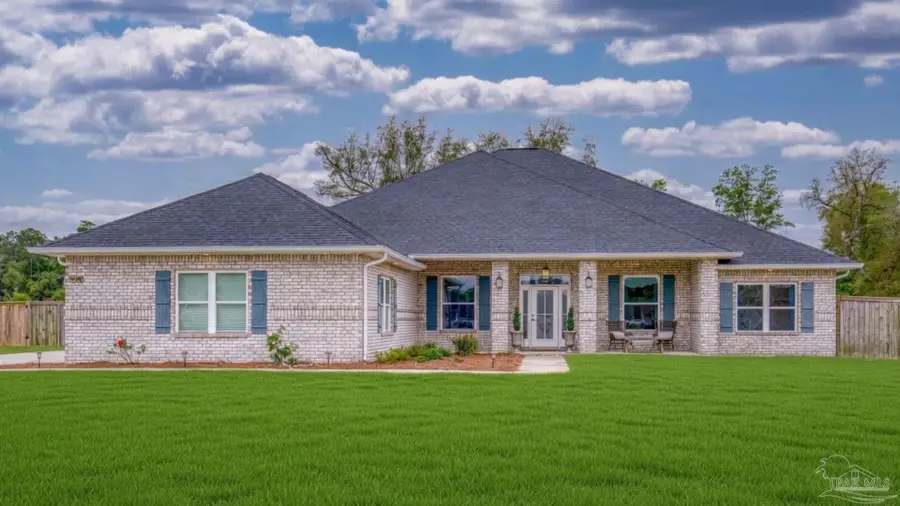 5596 Micanopy Dr, Milton, FL 32570 - #2