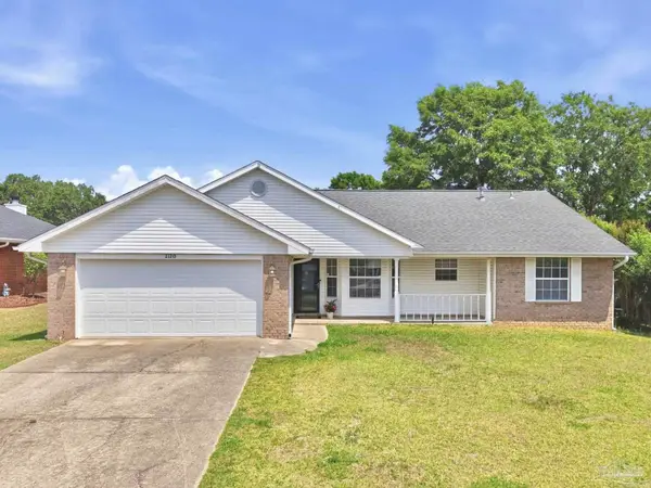 2120 Jarrod Dr, Cantonment, FL 32533